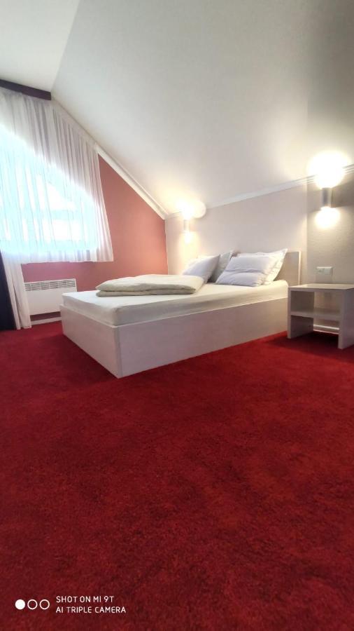 Bra Haus Hotel Branev Bagian luar foto